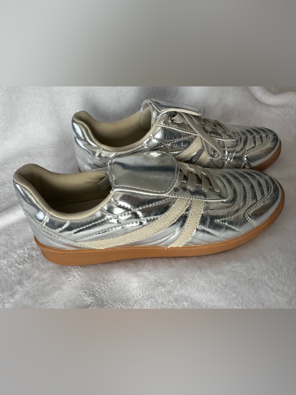 Steve Madden Silver Madrid Sneakers Shoes Size 9 Buy 2 Get 1 Free